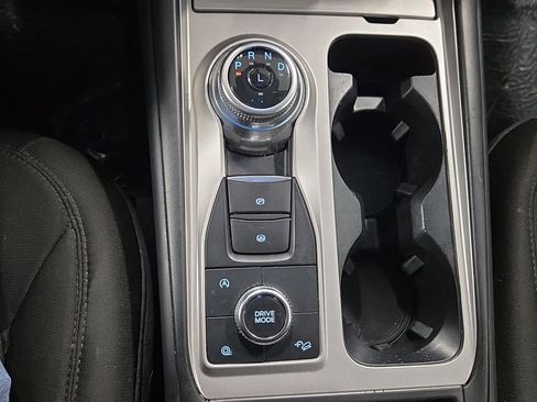 Used 2023 Ford Explorer XLT image 14