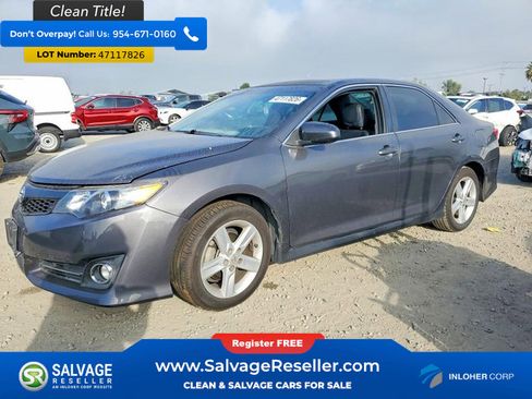 Used 2012 Toyota Camry SE image 1