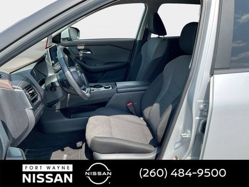 Certified 2023 Nissan Rogue SV AWD/4WD image 13