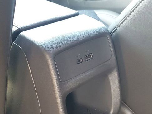 Certified 2025 Buick Envista Sport Touring w/ Advanced Safety Package FWD image 29