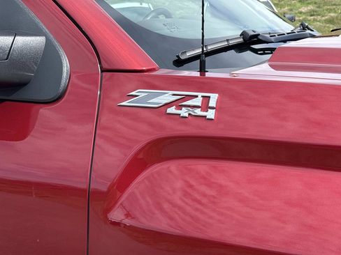 Used 2018 GMC Sierra 1500 SLT w/ SLT Premium Package image 11