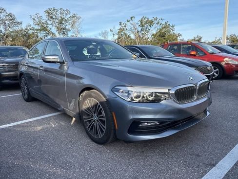 Used 2018 BMW 530i w/ Premium Package image 4