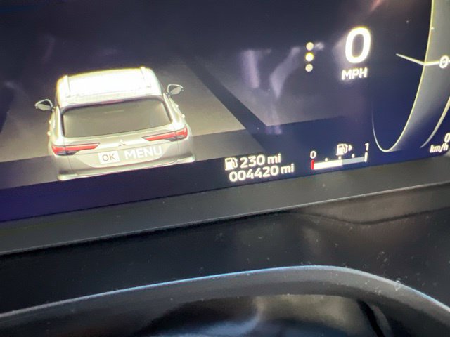 Used 2026 Mitsubishi Outlander SEL FWD image 2