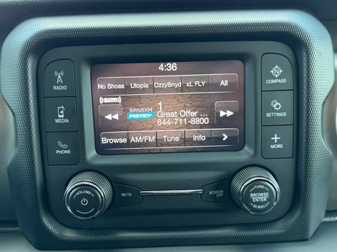 Used 2020 Jeep Wrangler Sport AWD/4WD image 14