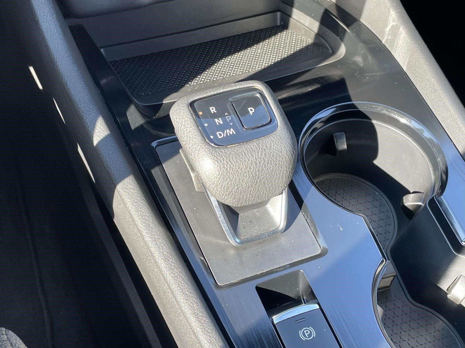 Used 2023 Nissan Rogue SV AWD/4WD image 32