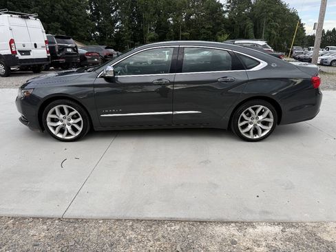 Used 2019 Chevrolet Impala Premier FWD image 5
