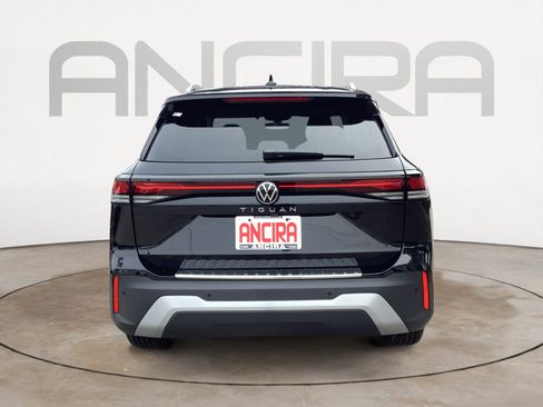 New 2026 Volkswagen Tiguan S FWD image 7