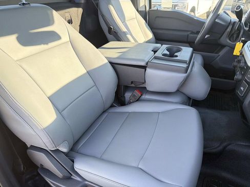 New 2026 Ford F250 XL w/ XL Chrome Package image 21