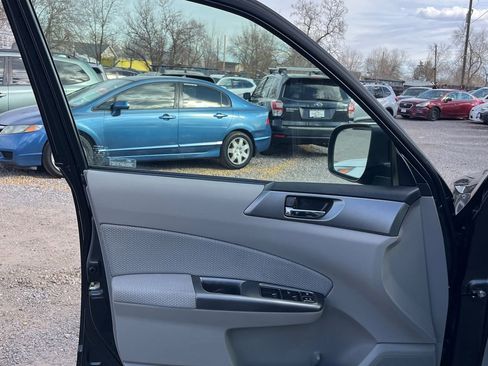 Used 2012 Subaru Forester 2.5X Premium w/ All-Weather Pkg image 10