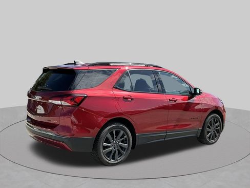Used 2023 Chevrolet Equinox RS w/ RS Leather Package AWD/4WD image 12