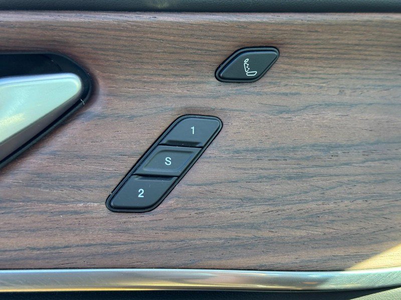 Used 2025 Jeep Grand Cherokee L Summit w/ MOPAR Finishing Package AWD/4WD image 17