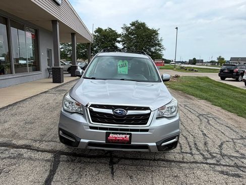 Used 2018 Subaru Forester 2.5i Premium w/ All-Weather Package AWD/4WD image 8