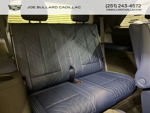 New 2026 Cadillac Vistiq Premium Luxury w/ LPO, Floor Liner Package image 22