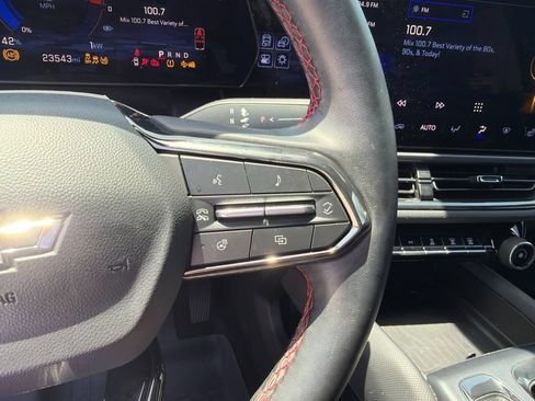 Certified 2024 Chevrolet Equinox EV RS FWD image 19
