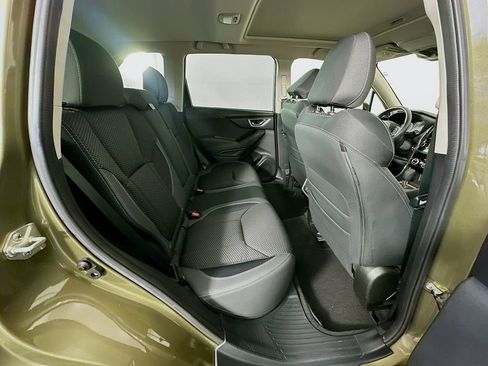 Used 2022 Subaru Forester Premium AWD/4WD image 27