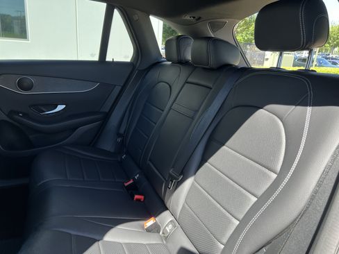 Used 2022 Mercedes-Benz GLC 300 4MATIC image 33