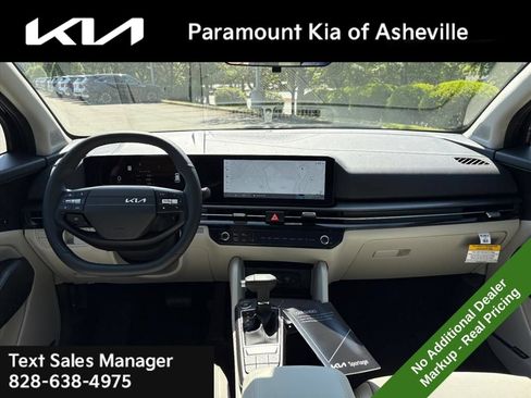 New 2026 Kia Sportage SX FWD image 7
