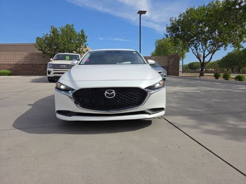 Used 2021 MAZDA MAZDA3 s FWD image 2