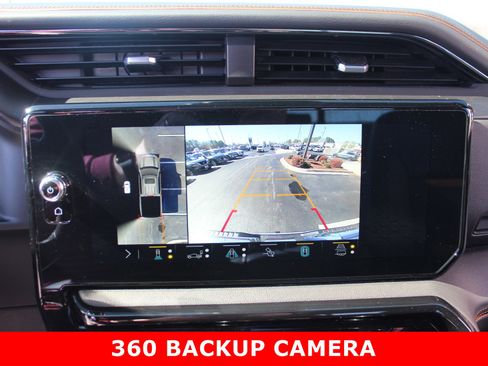 Used 2023 GMC Sierra 1500 AT4 w/ AT4 Premium Package image 23