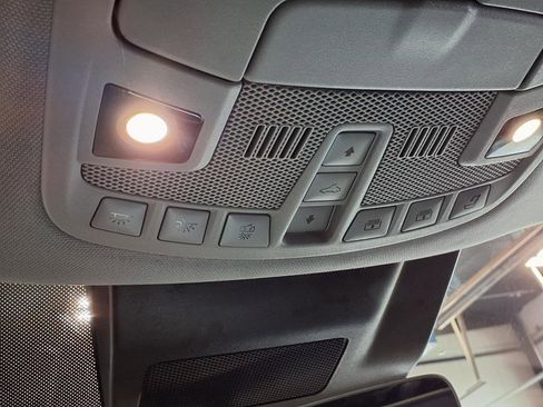 Used 2019 Lincoln Navigator L Reserve image 33