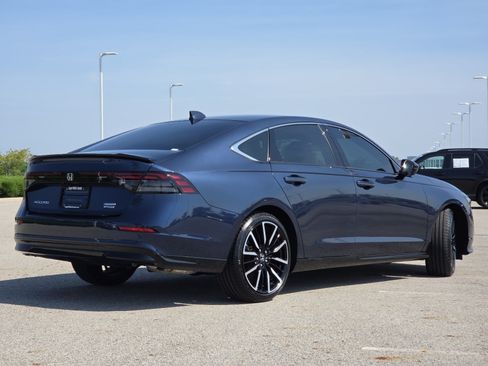 Used 2024 Honda Accord Touring image 18