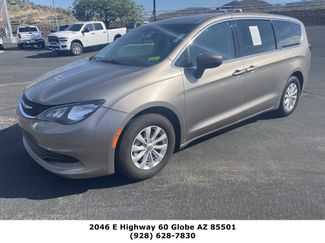 Used 2018 Chrysler Pacifica LX w/ Tire & Wheel Group FWD video 1