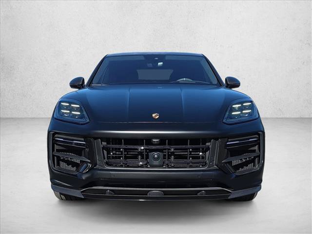 Used 2025 Porsche Cayenne Turbo GT AWD/4WD image 2