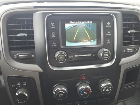 Used 2018 RAM 2500 Tradesman w/ Chrome Appearance Group image 15