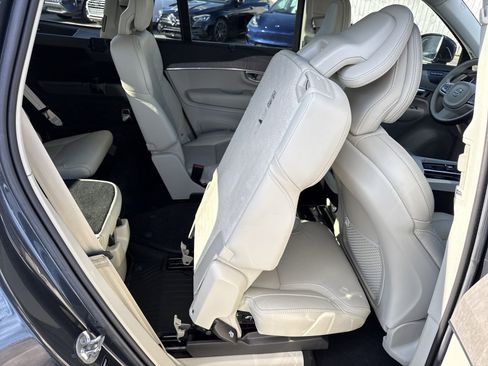 Used 2022 Volvo XC90 T6 Inscription w/ Advanced Package image 35