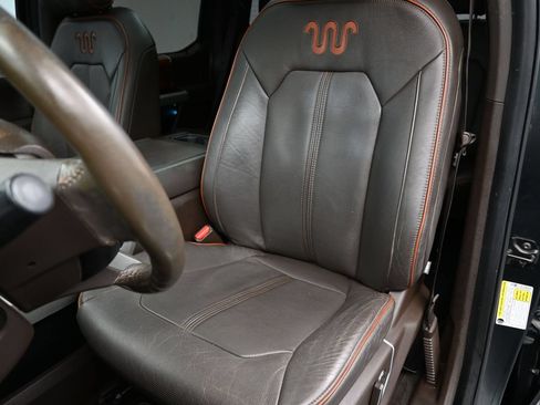 Used 2015 Ford F150 King Ranch w/ Equipment Group 601A Luxury AWD/4WD image 21