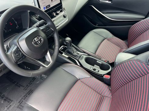 Certified 2025 Toyota Corolla XSE FWD image 10