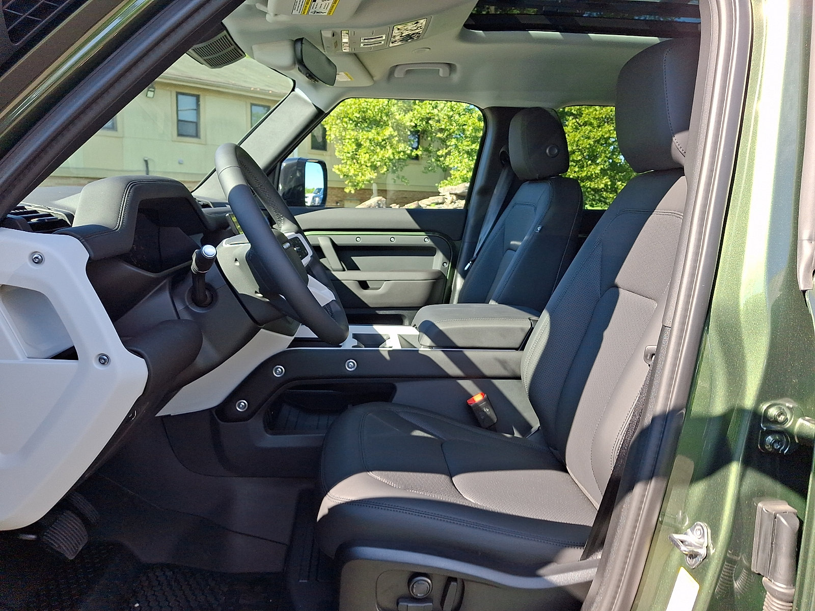 New 2026 Land Rover Defender 110 S AWD/4WD image 10