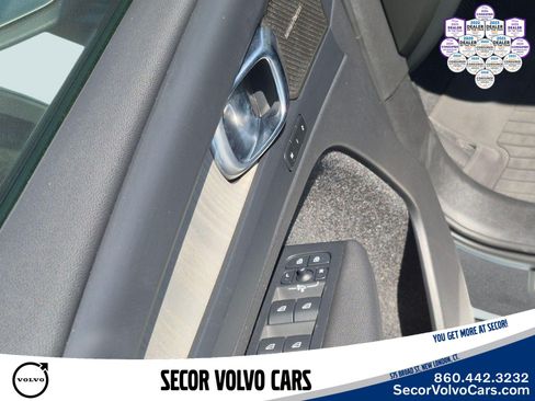 Certified 2023 Volvo XC40 B5 Plus w/ Protection Package Premier AWD/4WD image 12