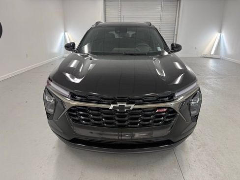 New 2026 Chevrolet Trax RS w/ Sunroof Package image 2