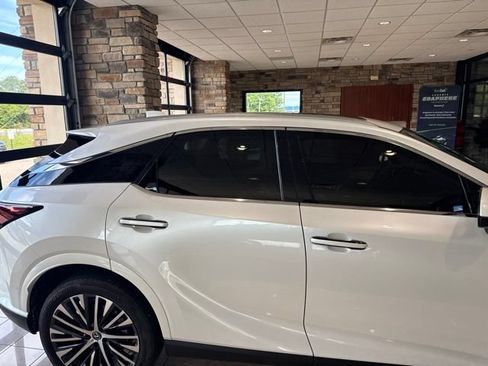 Used 2024 Lexus RX 350 Premium Plus w/ Convenience Package AWD/4WD image 8