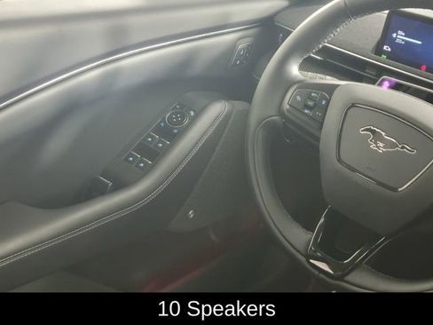 Used 2025 Ford Mustang Mach-E Premium image 33