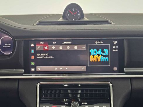 Used 2023 Porsche Panamera Platinum Edition image 25