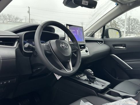 New 2026 Toyota Corolla Cross XLE image 8