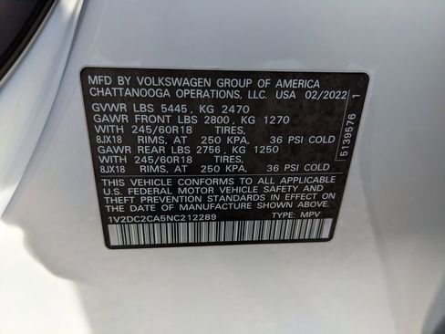 Certified 2022 Volkswagen Atlas Cross Sport SE FWD image 35
