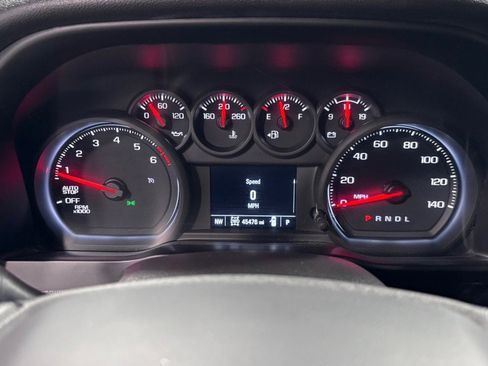 Used 2020 Chevrolet Silverado 1500 Custom w/ Custom Value Package AWD/4WD image 14