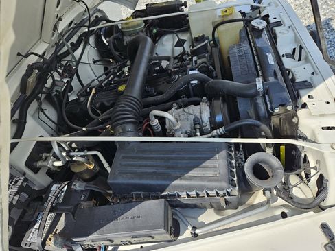 Used 1999 Jeep Wrangler Sahara image 17