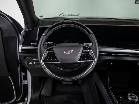 Used 2026 Cadillac Escalade ESV Sport w/ Touring Package AWD/4WD image 28