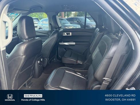 Used 2024 Ford Explorer Limited AWD/4WD image 15