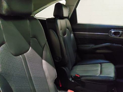 Used 2023 Kia Sorento SX FWD image 24