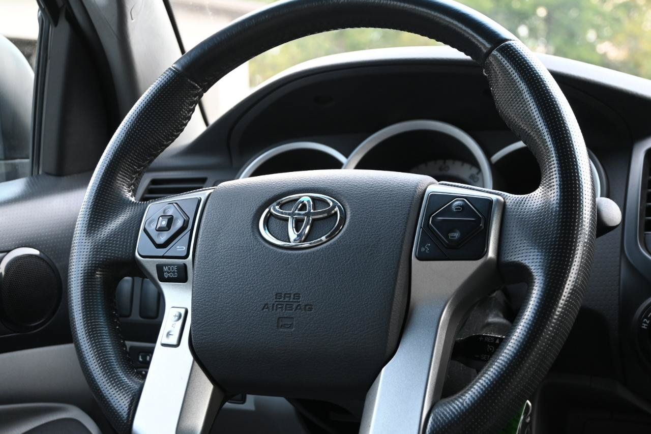 Used 2014 Toyota Tacoma 4x4 Double Cab w/ Convenience Package image 18