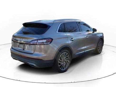 Used 2019 Lincoln Nautilus Reserve image 4