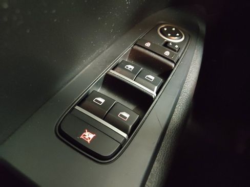 Used 2020 Kia Forte LXS FWD image 27