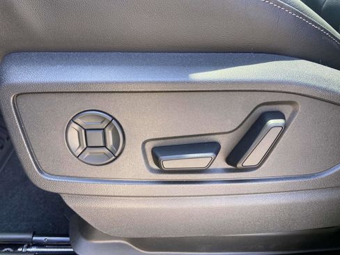 New 2025 Audi Q5 Premium Plus image 18