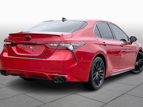 Used 2021 Toyota Camry XSE image 14