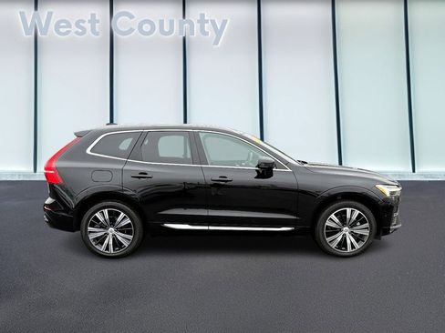 Certified 2023 Volvo XC60 B5 Plus w/ Climate Package image 2